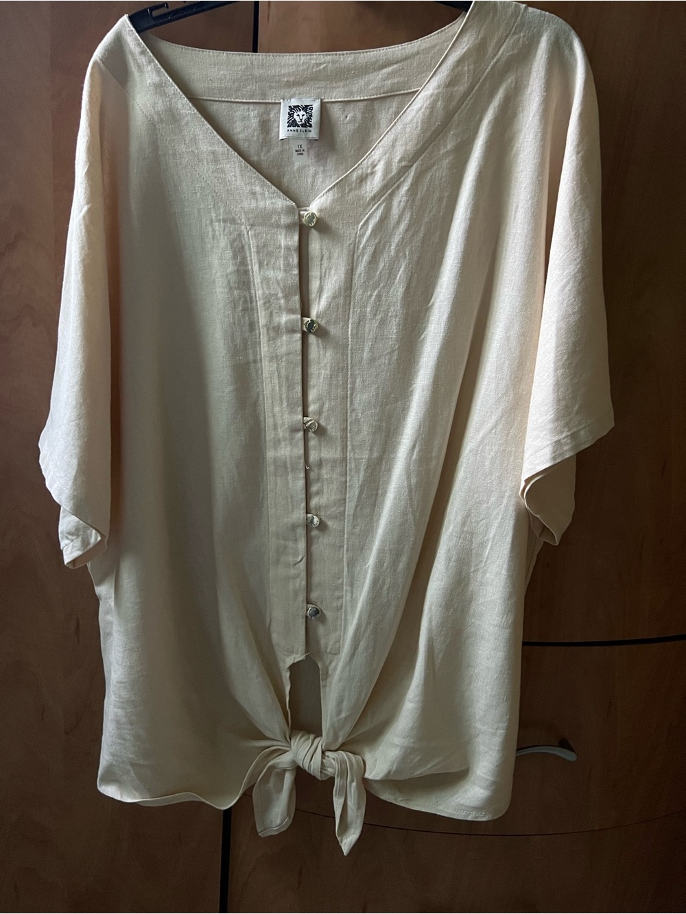 Anne Klein Cream Button-Front V-Neck Blouse